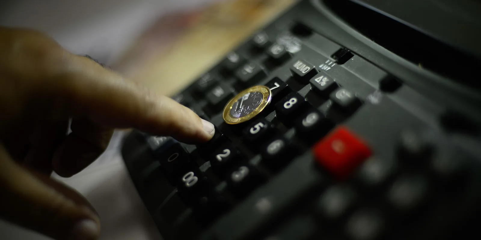 Dívida Pública Federal fica estável em agosto e chega a R$ 9,293 trilhões