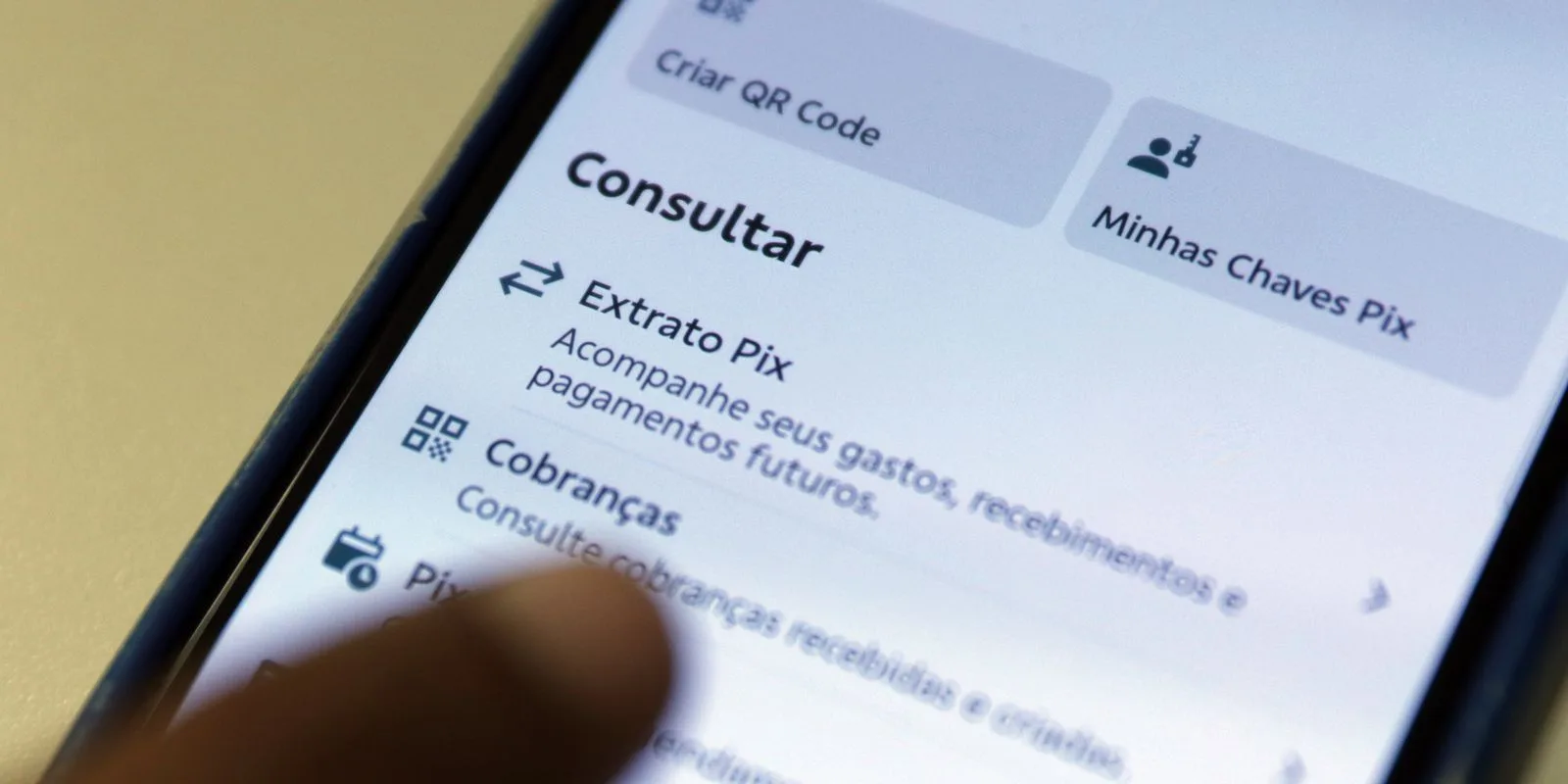 Número de transações com Pix cai 10% após proibição de bets